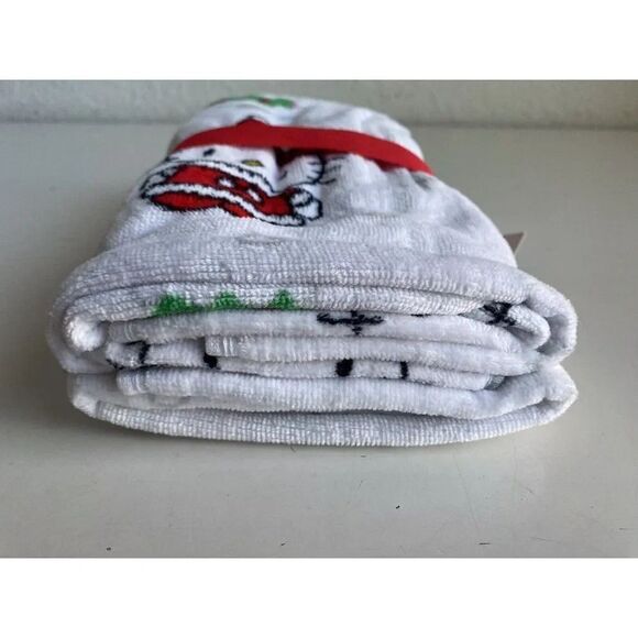 Set Of 2 Sanrio Hello Kitty Christmas Tree SanTa Suit Hand Towels NEW - Picture 9 of 10